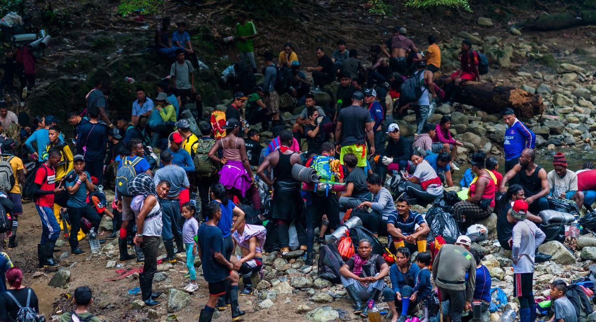 Panamá anuncia plan deportación ante la creciente ola de migrantes ilegales que cruzan la selva de Darién y pretenden viajar a Estados Unidos.