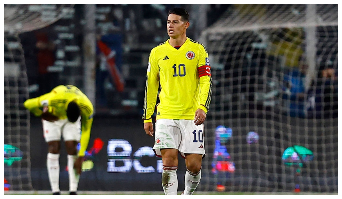 James Rodríguez, frentero con prensa chilena luego del empate: "La cancha estaba mal"