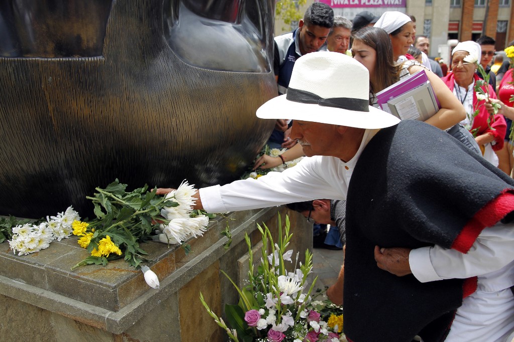 Ciudadanos de Medellín presentaron sus respetos al maestro Fernando Botero el día de su muerte.