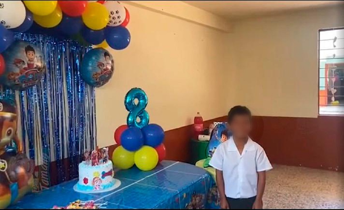 Un niño se hizo viral en redes sociales al estallar en llanto por celebrar su primera fiesta de cumpleaños. Le contamos la conmovedora historia.