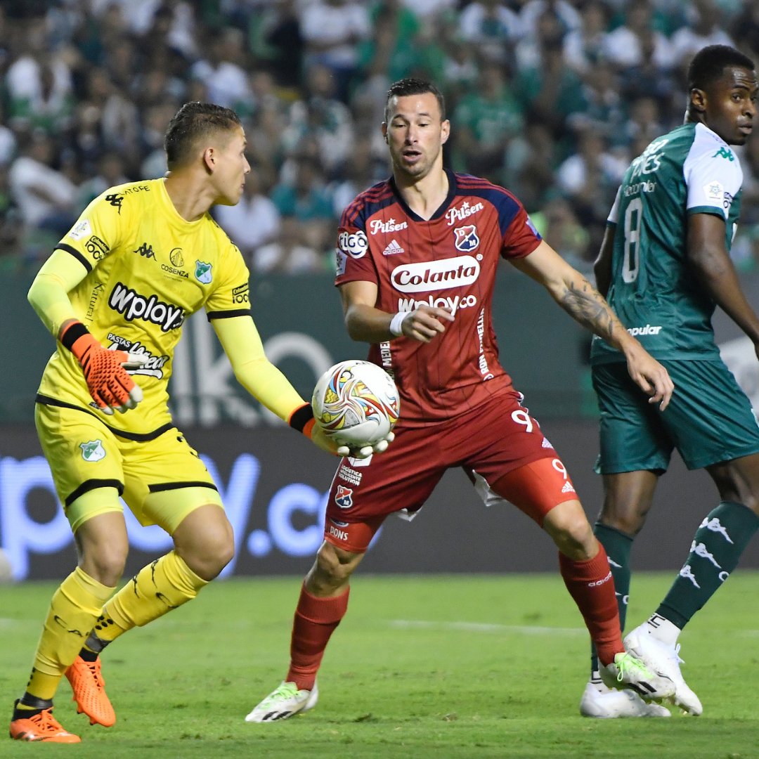 Escena del juego entre Deportivo Cali e Independiente Medellín, al cierre de la fecha 13 de la Liga BetPlay.
