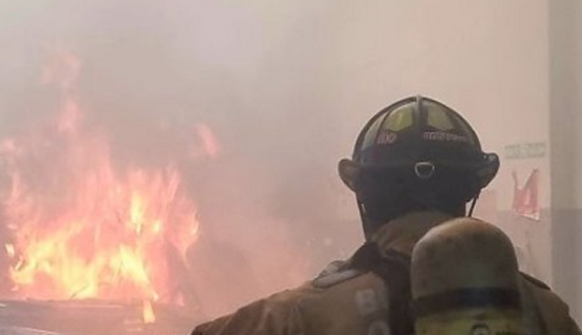 Incendio devoró apartamento en el norte de Bogotá, este lunes en la madrugada