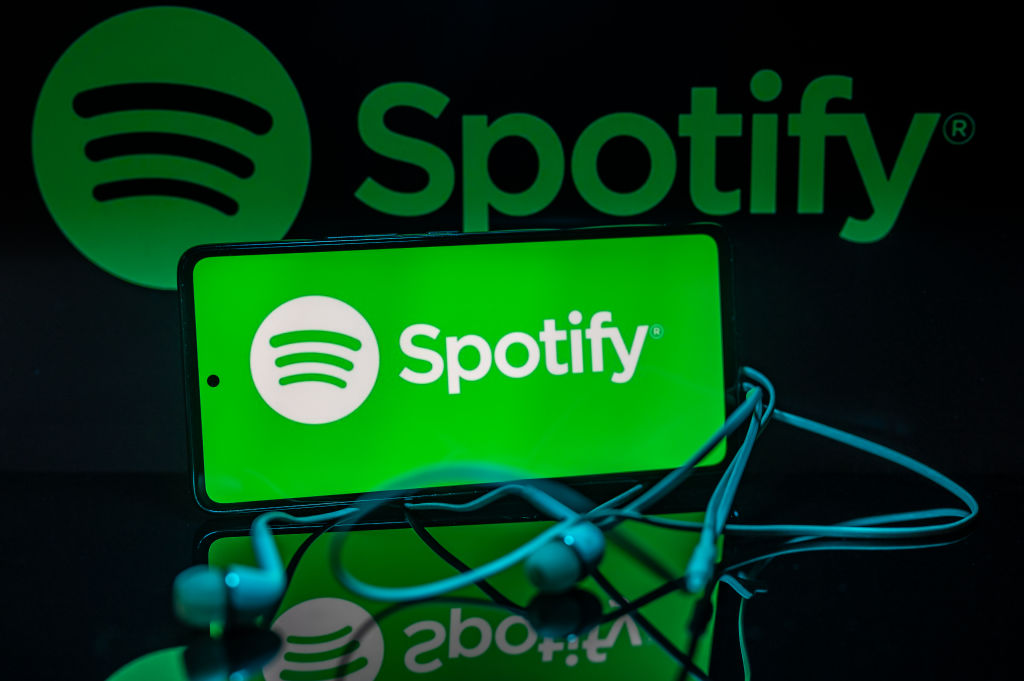 Logo de Spotify a propósito del uso de inteligencia artificial para traducir pódcasts.