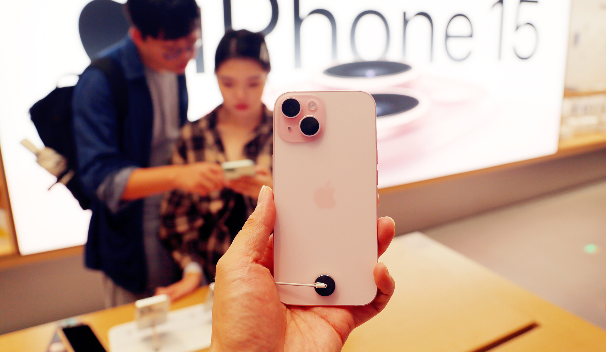 El iPhone 15 ya se podrá comprar en Colombia, pero a un precio superior que en Estados Unidos.