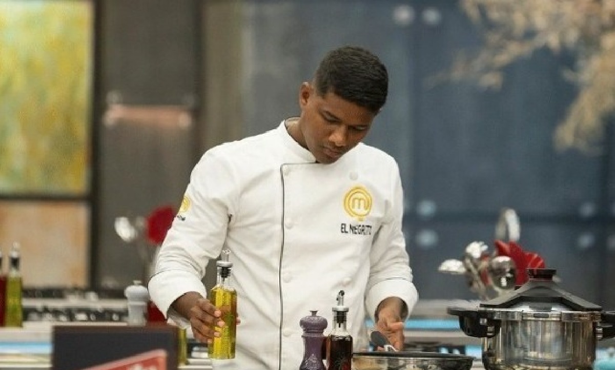 “¿Sacan al ‘Negrito’ y no a Carolina?”: memes, en ira por eliminación en ‘Masterchef’.