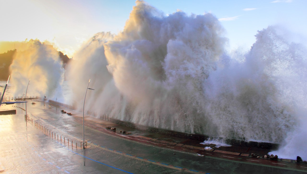 Activan alerta de tsunami de hasta un metro en costas del Pacífico de Japón por un sismo