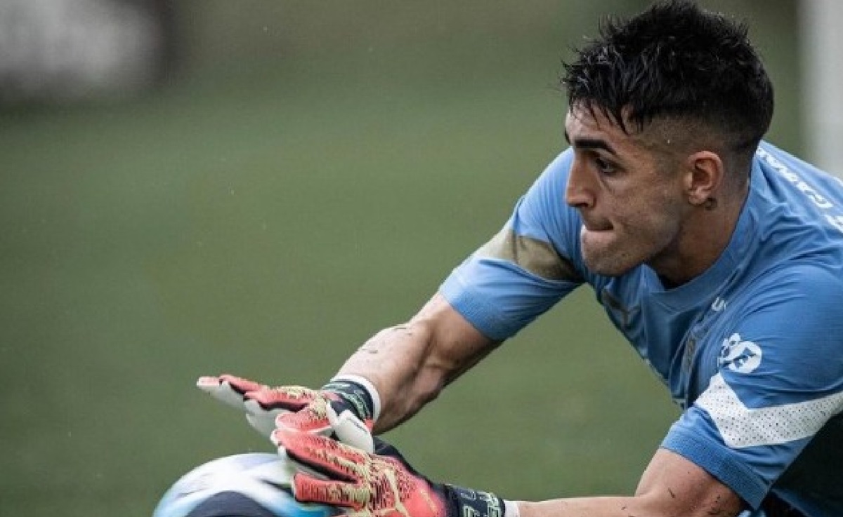 Bielsa, al acecho de Colombia, convocó a portero uruguayo de la liga colombiana.