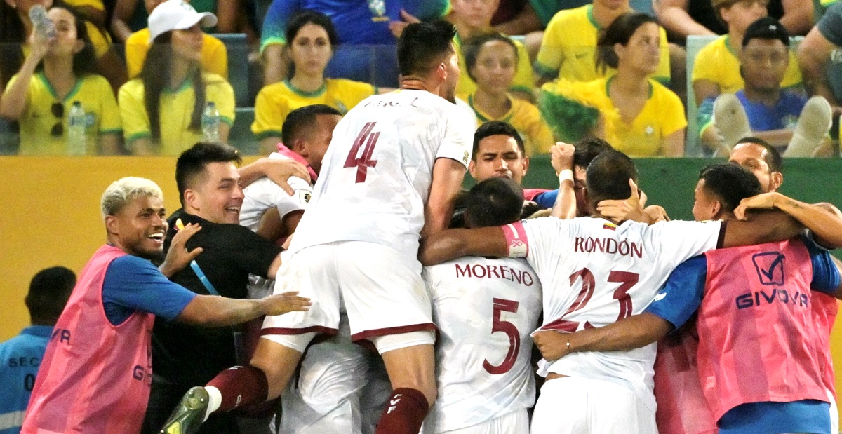 Venezuela, que empata 1-1 con Brasil en Eliminatorias; golazo de Eduardo Bello