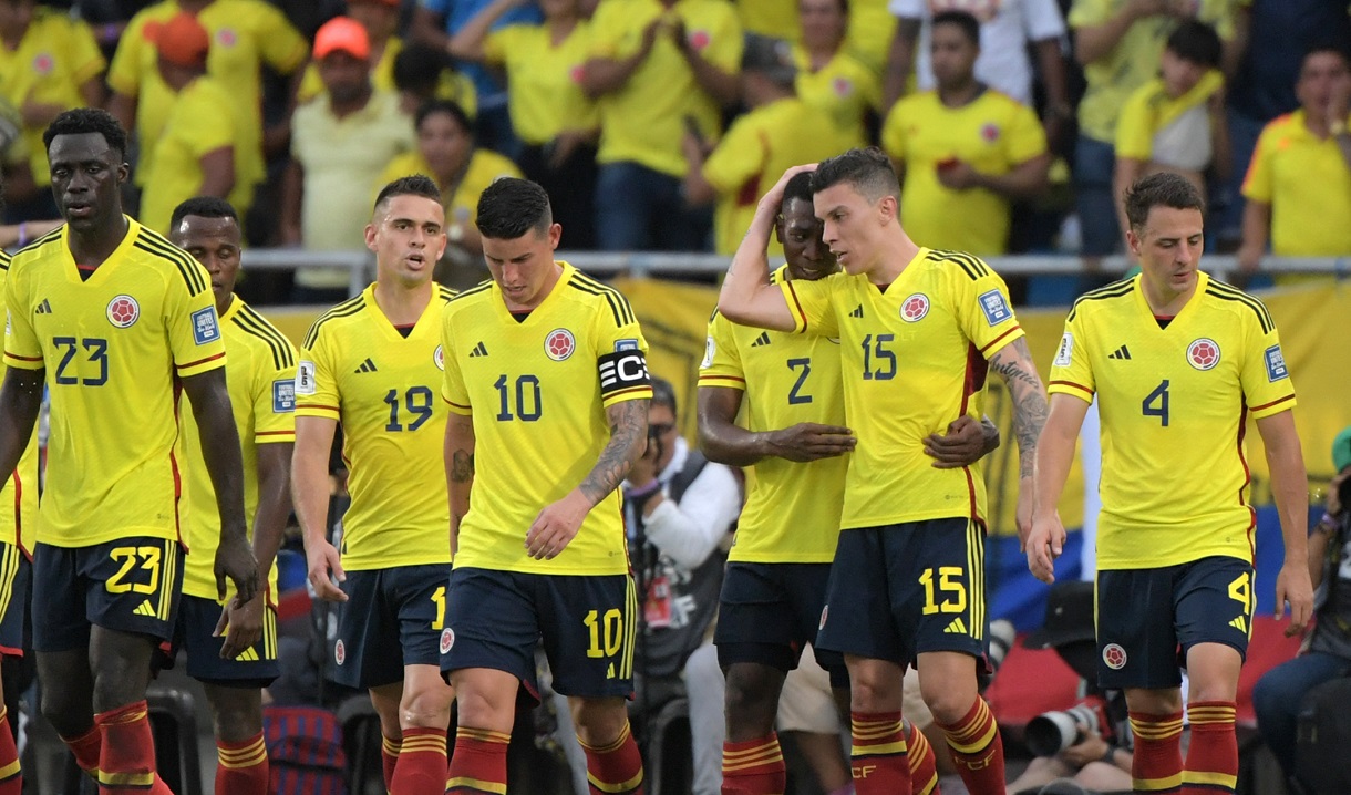 Selección Colombia hoy: Santiago Arias no jugará contra Ecuador por lesión