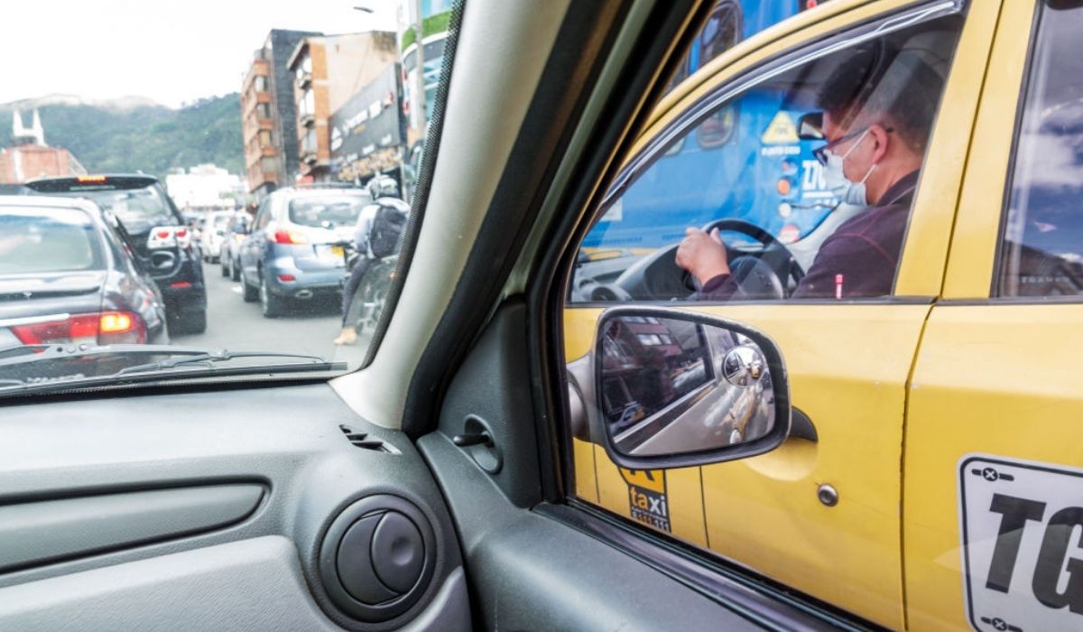 Uber y TaxExpress se unieron para sacar nuevo servicio de transporte público