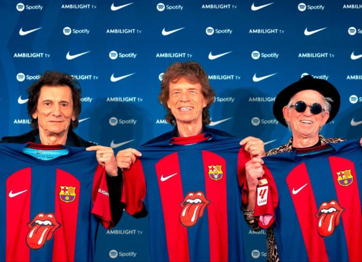 Barcelona de España lucirá en su camiseta el logo de los Rolling Stones.