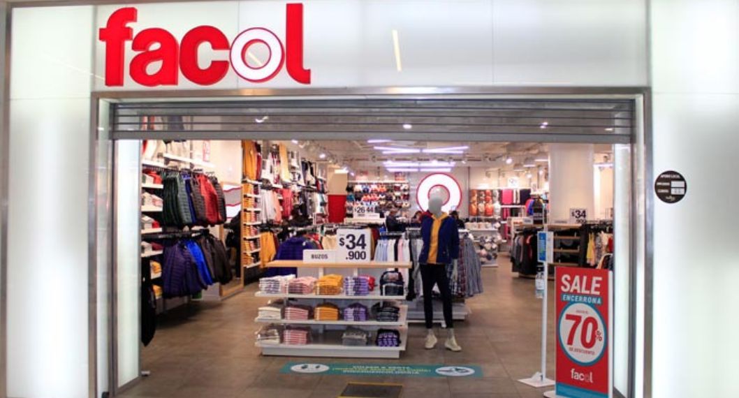 Tienda de Facol, que tendrá descuentos en ropa hasta del 70 % luego de su cierre