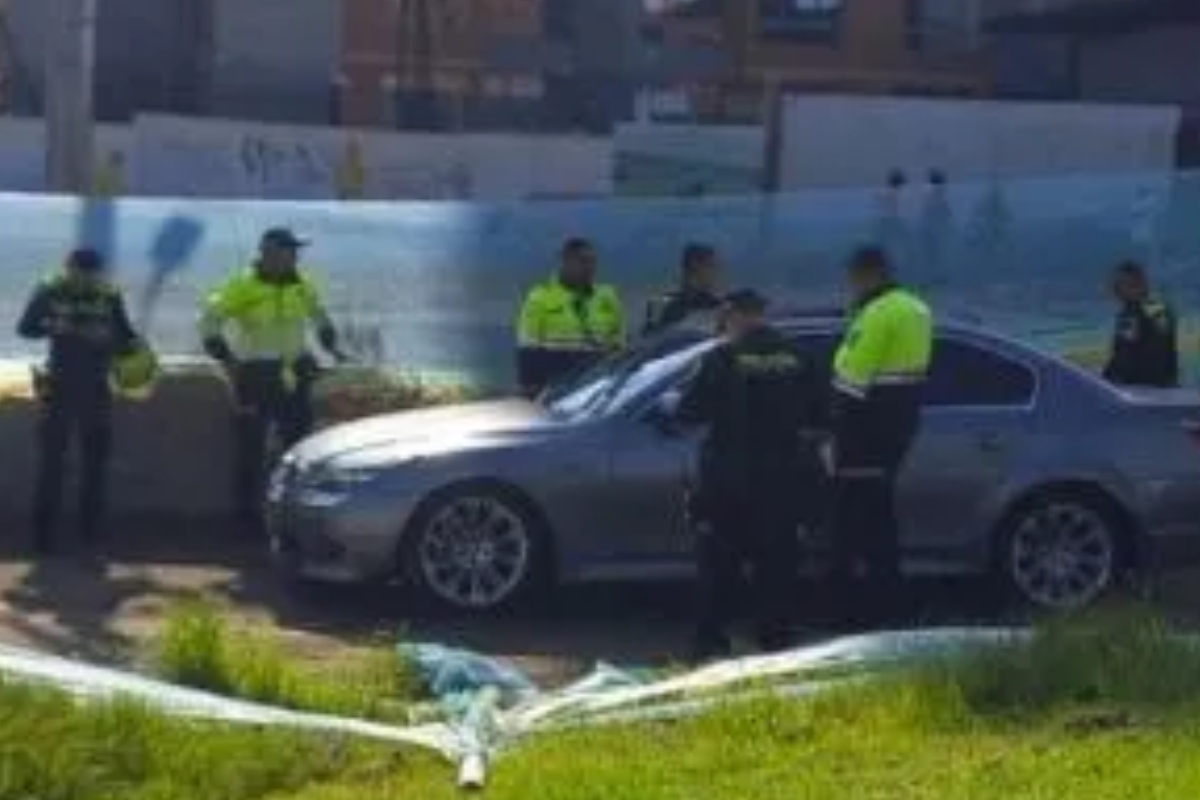 Divulgan ruta que tomó carro BMW en Bogotá atacado por sicarios. En el vehículo murieron un hombre y un niño de 14 años, que salieron desde Unicentro. 