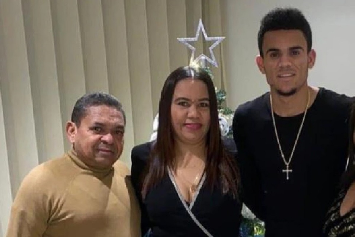 Confirman rescate de la madre de Luis Díaz, que fue secuestrada hoy en Barrancas en La Guajira. El padre del jugador sigue en poder de delincuentes.