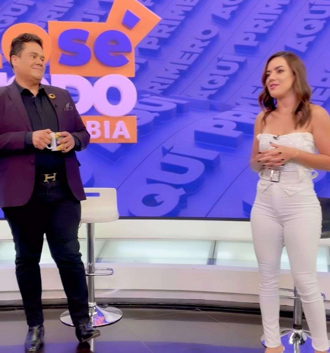 Foto de Ariel Osorio, en nota de que el presentador, que salió de Lo sé todo, habló de su situación: quién lo reemplaza