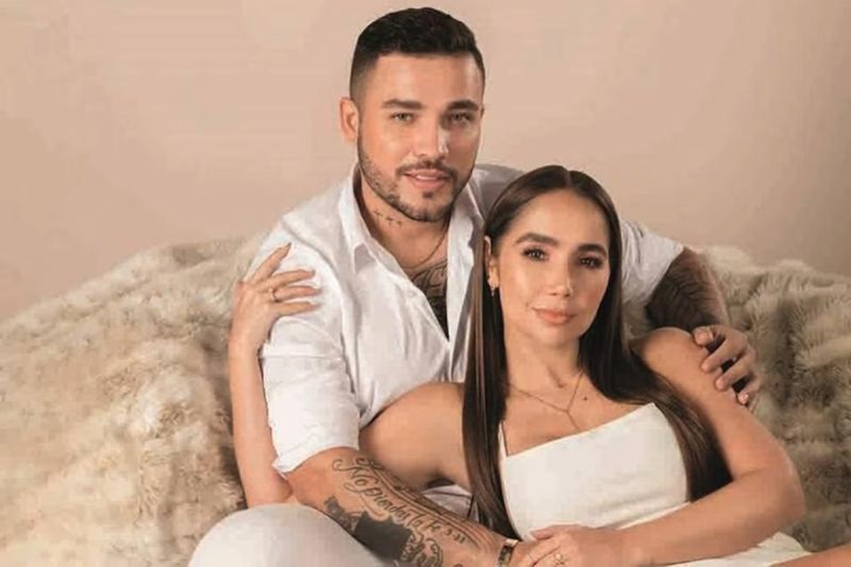 La cantante Paola Jara, esposa del artista Jessi Uribe, reveló secreto de su relación ante sus fans que lo dejó muy incómodo: se pone ropa de mujer.
