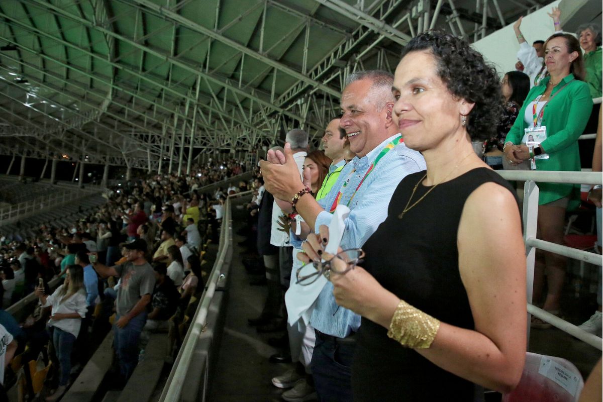 Ministerio del Deporte emitió un comunicado y dijo que la ministra Astrid Viviana Rodríguez no estaba borracha.