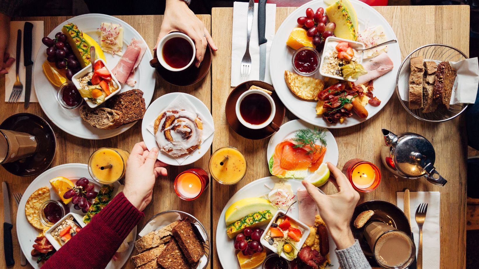Cuál es la mejor hora para desayunar, almorzar y cenar, según estudio de Harvard