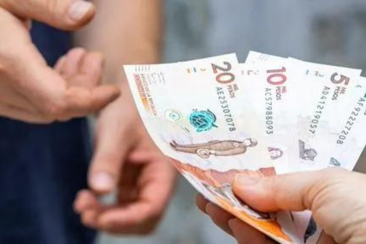 foto de pesos colombianos, a propósito de Deudas con bancos se heredan en Colombia: qué dice la ley y en qué caso se salva