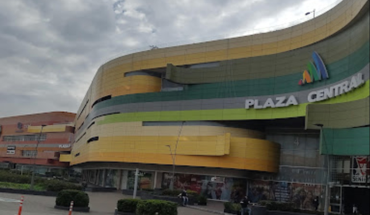 Plaza Central, Titán Plaza y Parque Colina, mejores centros comerciales para comer en Bogotá