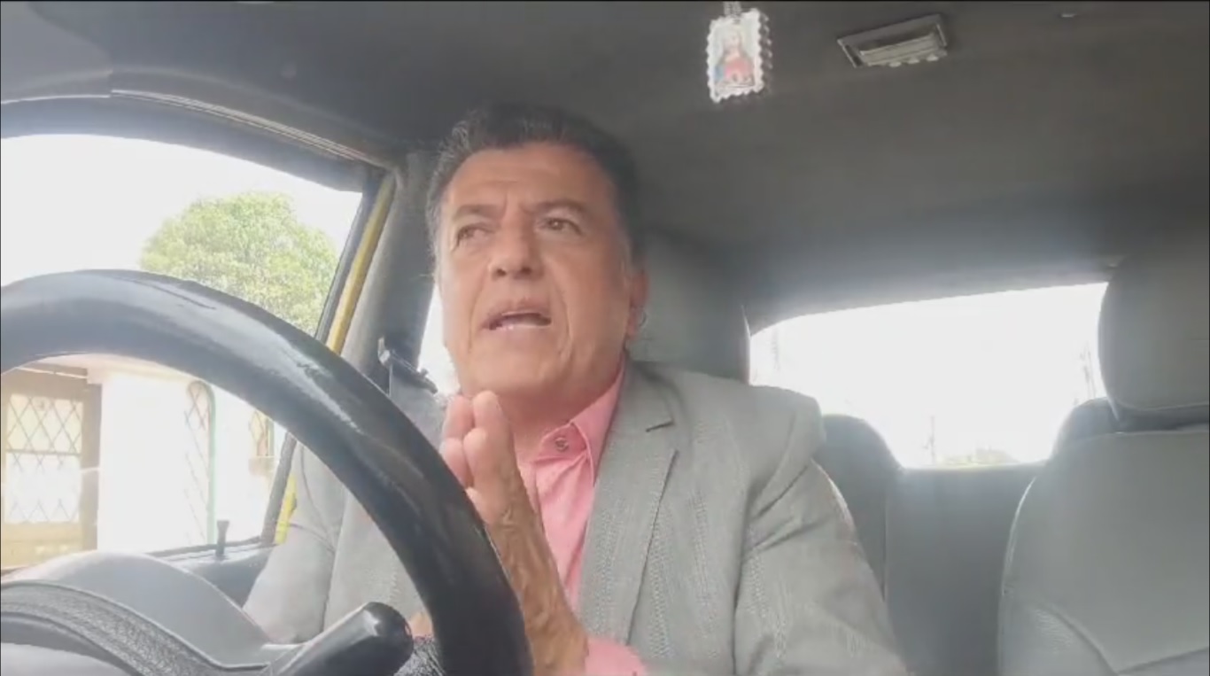 Hugo Ospina, líder de una parte de los taxistas que hasta este martes mantenía paro el 22 de noviembre en Bogotá.