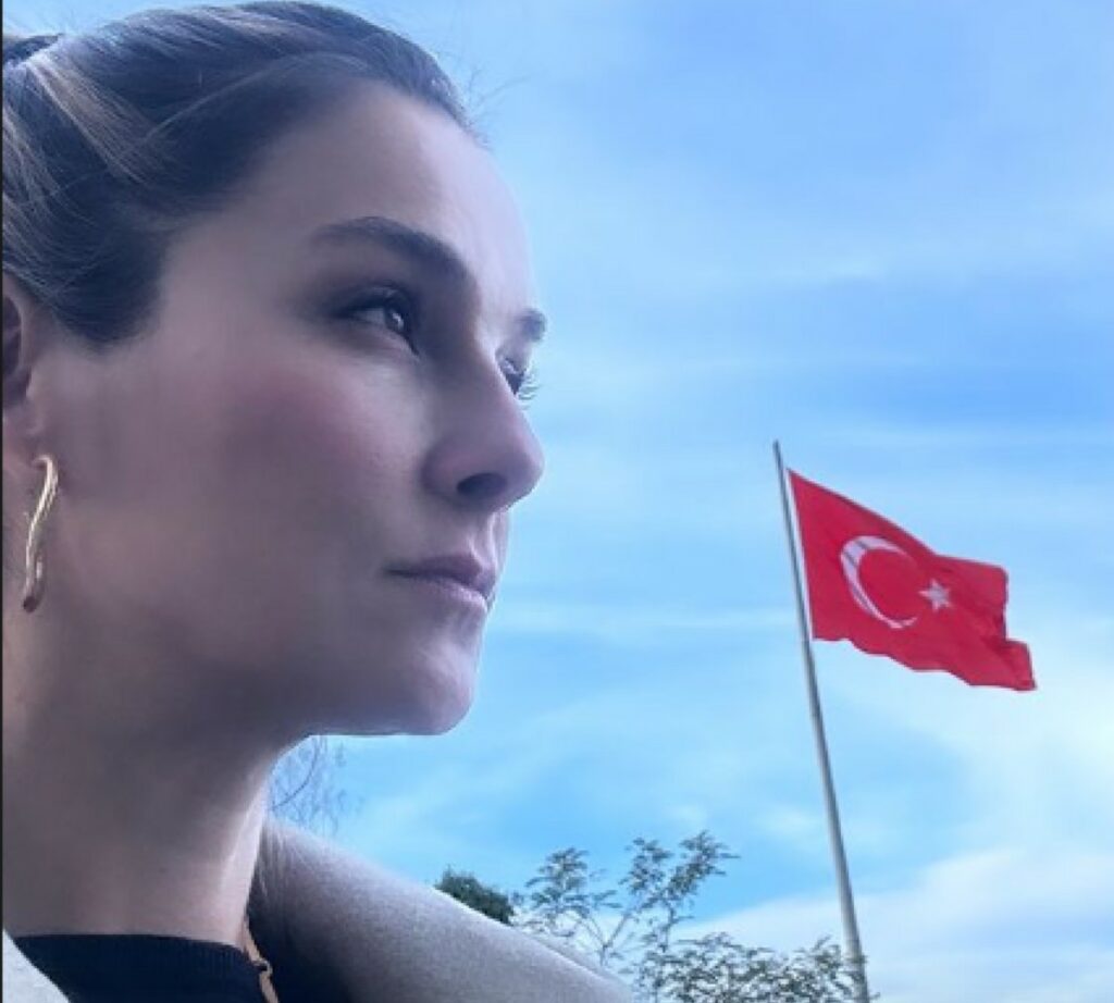 'Cata' Gómez celebra su cumpleaños en Turquía, / Pantallazo de las historias de Instagram de @ApuntesdeCata