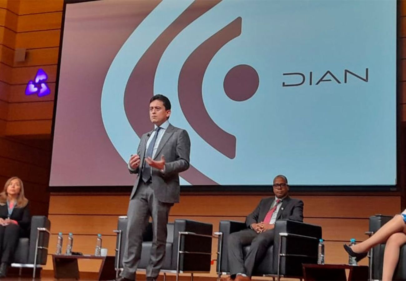 Luis Carlos Reyes, director de la Dian, advirtió que irá por todos los contrabandistas de Colombia y por eso la actualización del software.