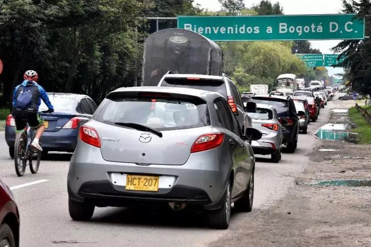 Foto de entrada a Bogotá, a propósito de incremento en pasajes de buses intermunicipales en Bogota