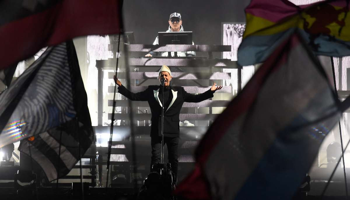 Foto de Pet Shop Boys, en nota de Banco de Bogotá, Chapinero, Zona G y más de Bogotá quedaron en inédito video de esa agrupación.