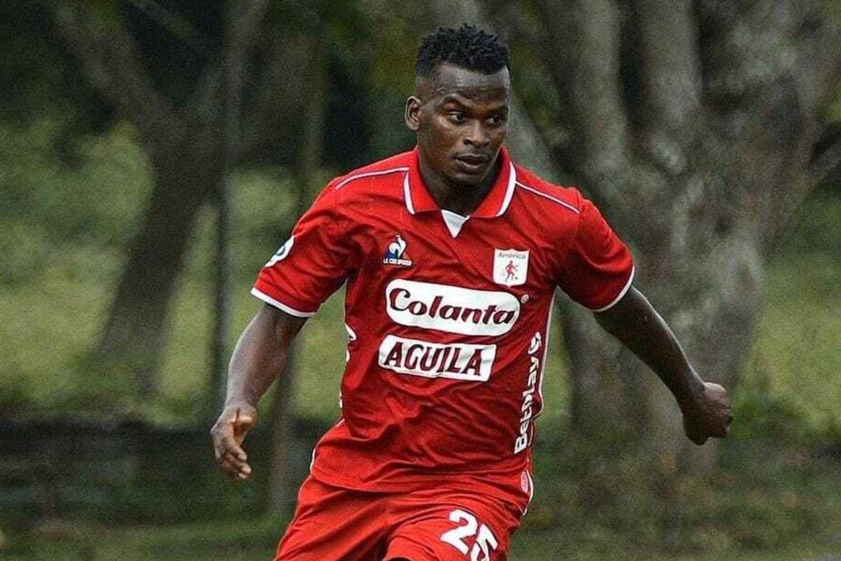 Carlos Darwin Quintero estaría cerca de rescindir contrato con América de Cali y volvería a Deportivo Cali.