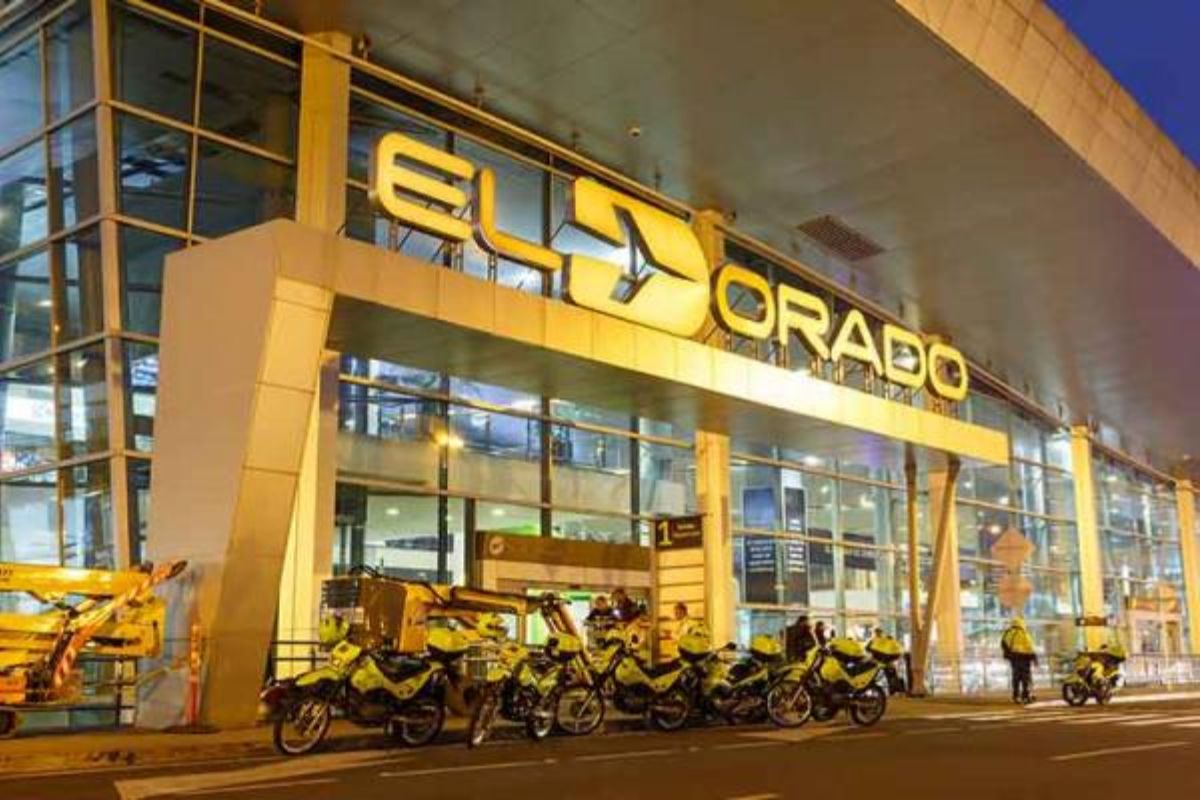 Foto de fachada de aeropuerto El Dorado