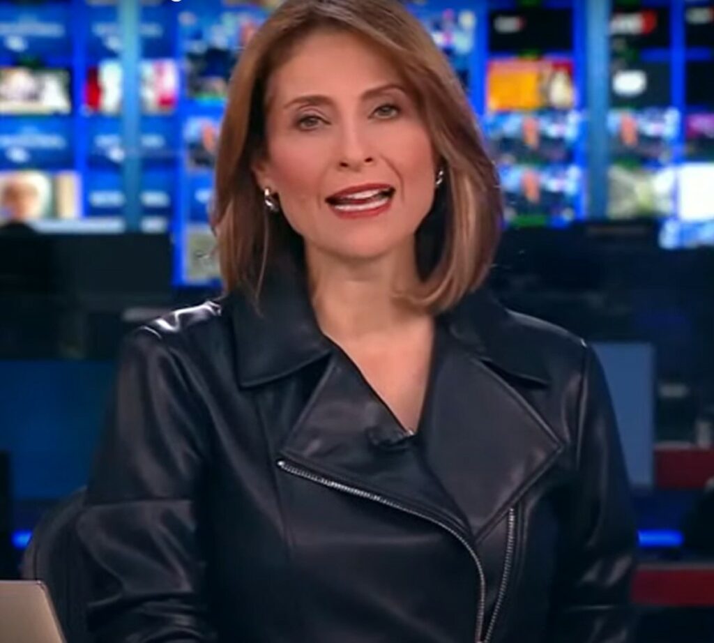La chaqueta de cuero que lució 'Malú' está avaluada por 199 euros. / Pantallazo señal en vivo Noticias Caracol.