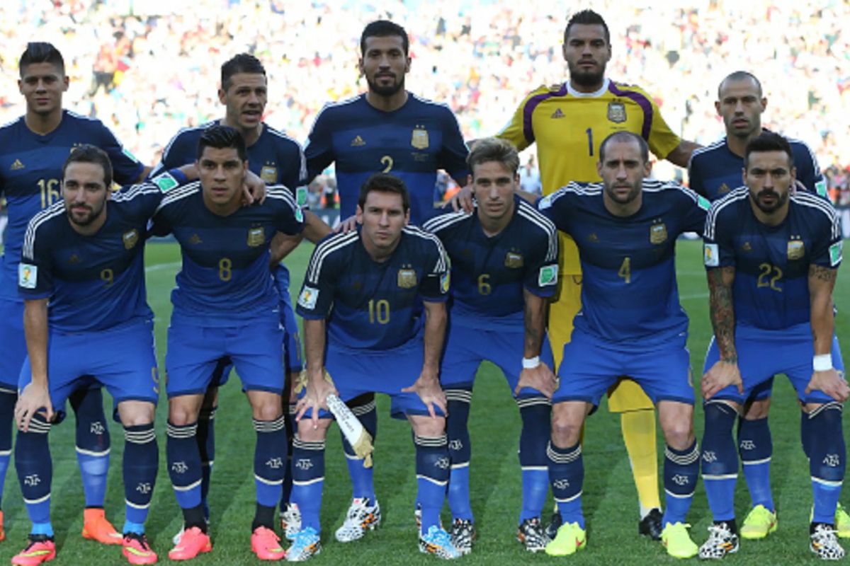 Ezequiel 'Pocho' Lavezzi, exjugador de la Selección Argentina, fue hospitalizado en Uruguay, al parecer, fue apuñalado en una pelea familiar por plata.