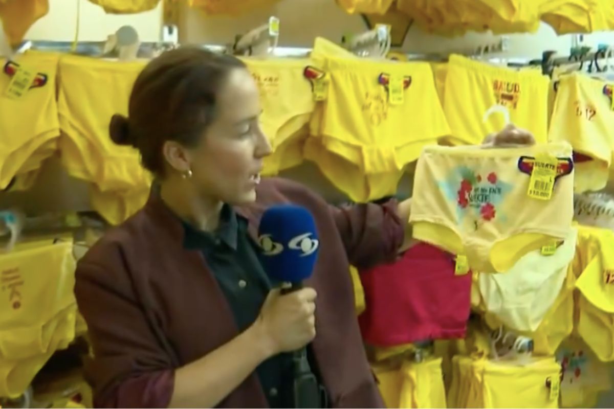 Erika Zapata y su reporte de los cucos amarillos en Medellín que provocó risas