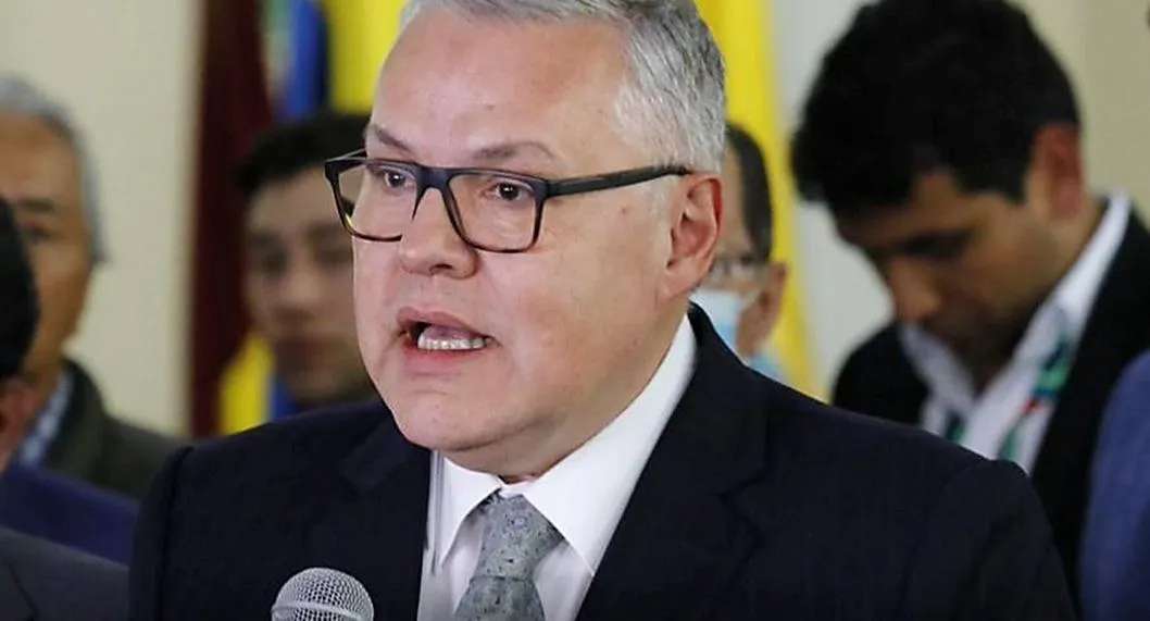 Foto de Néstor Ozuna, ministro de Justicia, en nota de que Colombia a Ecuador le respondió sobre deportación de 1.500 presos colombianos por crisis