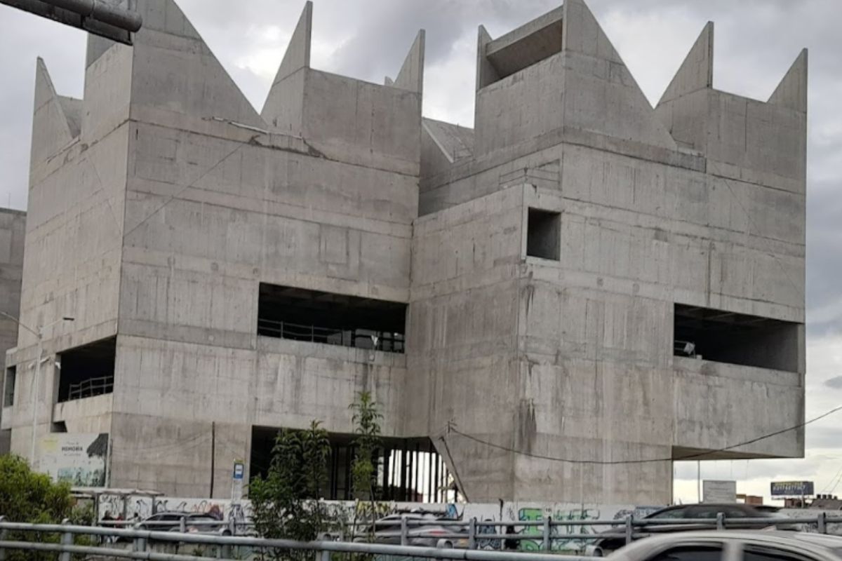 Foto de construcción del Museo de Memoria en Bogotá