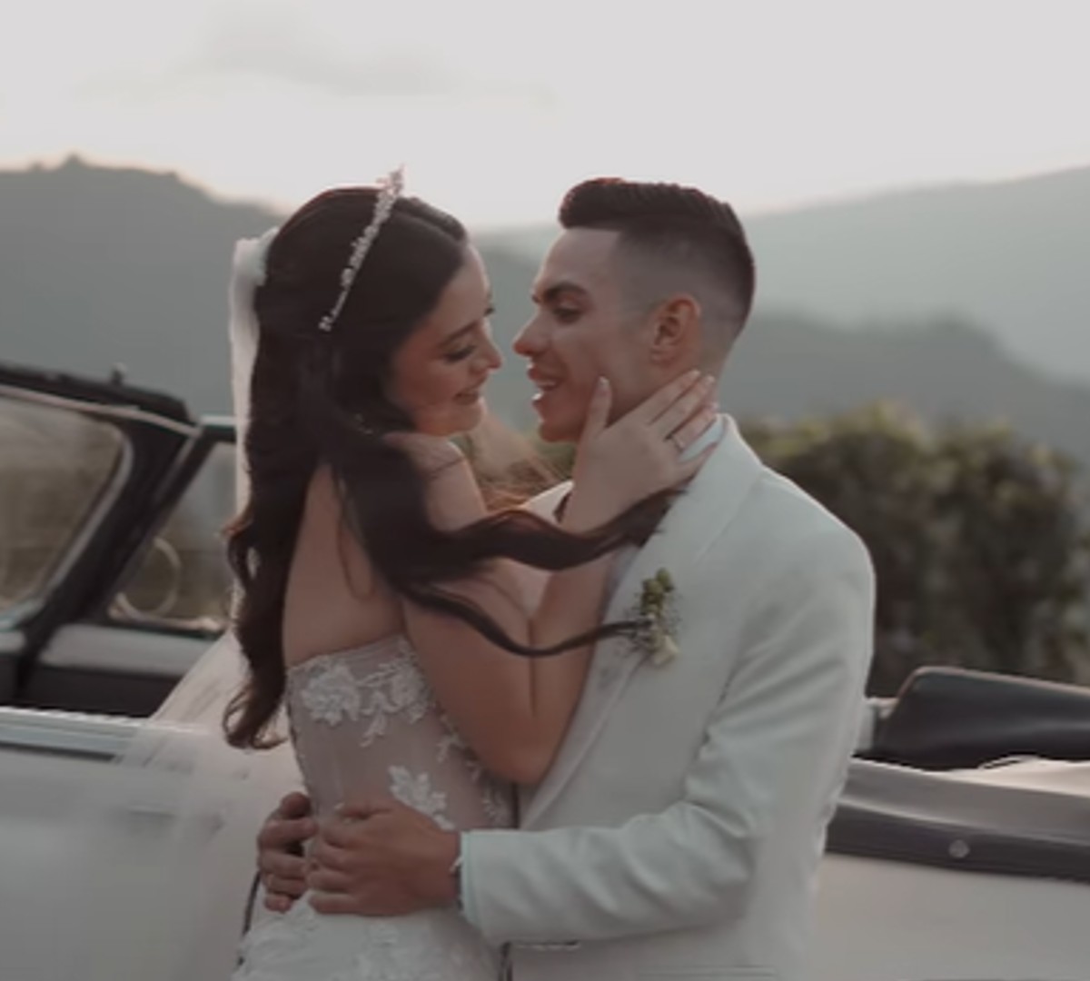 Sergio Higuita (Bora Hansgrohe) se casó con Laura Duque: fotos y video de boda