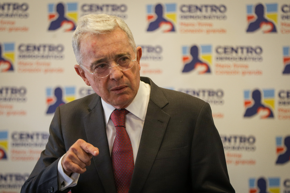 Fiscalía aceptó el impedimento de Víctor Salcedo y anunció al nuevo fiscal que asumirá el caso de Uribe 
