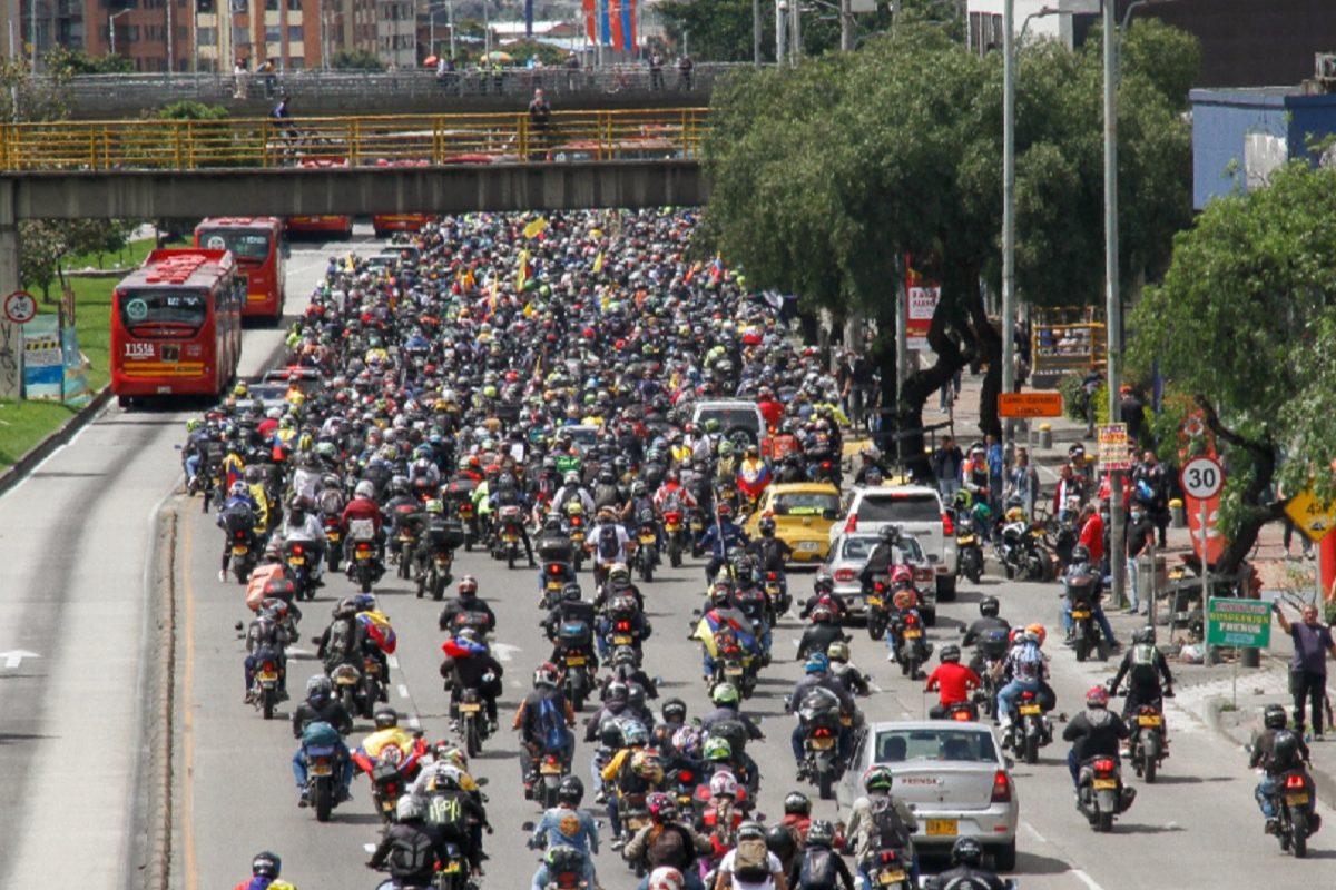 Motociclistas en Colombia tienen problema por muertes en accidente de tránsito. Incluso, han dicho que el próximo proceso de paz debe ser con ellos. 