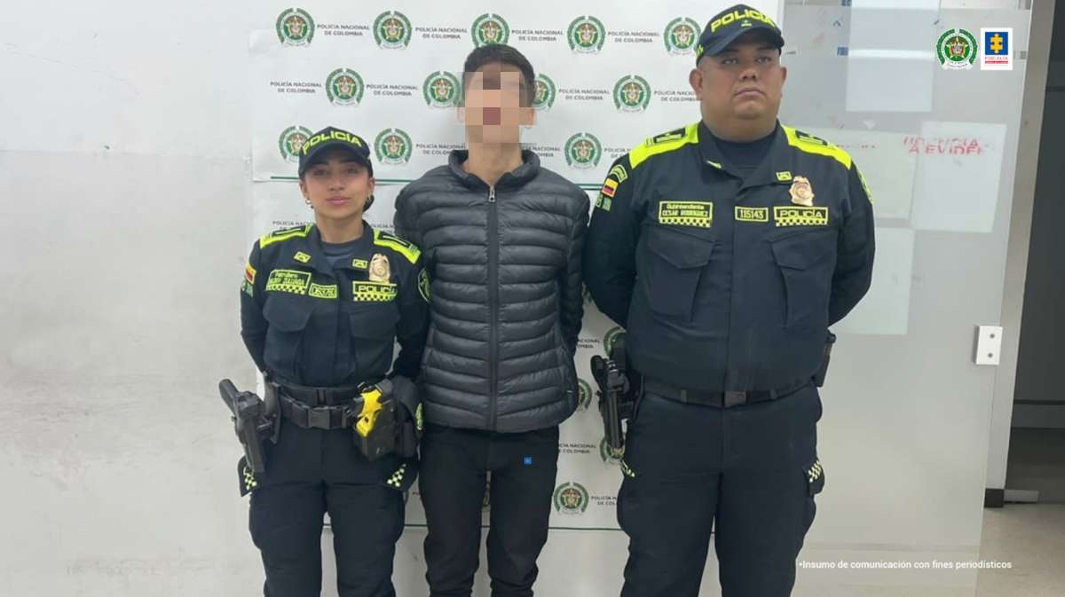 , en nota de que en Bogotá hoy, ese hombre terror de Chapinero fue capturado y Fiscalía expuso dura práctica