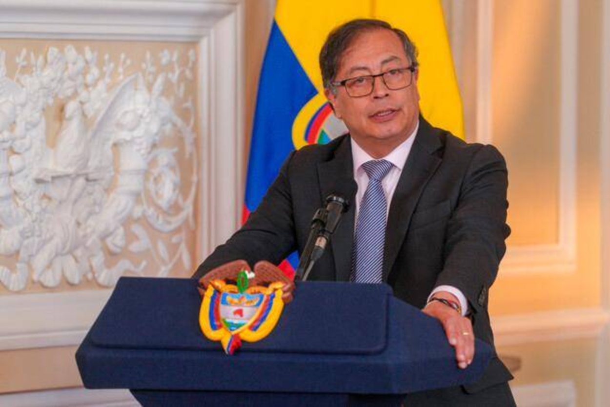 “Eso no se puede hacer de la noche a la mañana”: Petro a canciller de Ecuador sobre expulsión de presos 