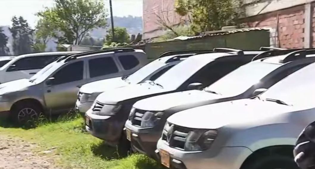 Camionetas estacionadas. De ese estilo atracaron 16 vehículos en Bogotá
