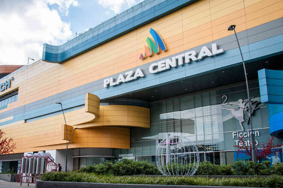 Los centros comerciales Unicentro, Plaza Central, Santa Fe y más en Bogotá están cambiando con nuevas marcas que llegan a sus locales. 