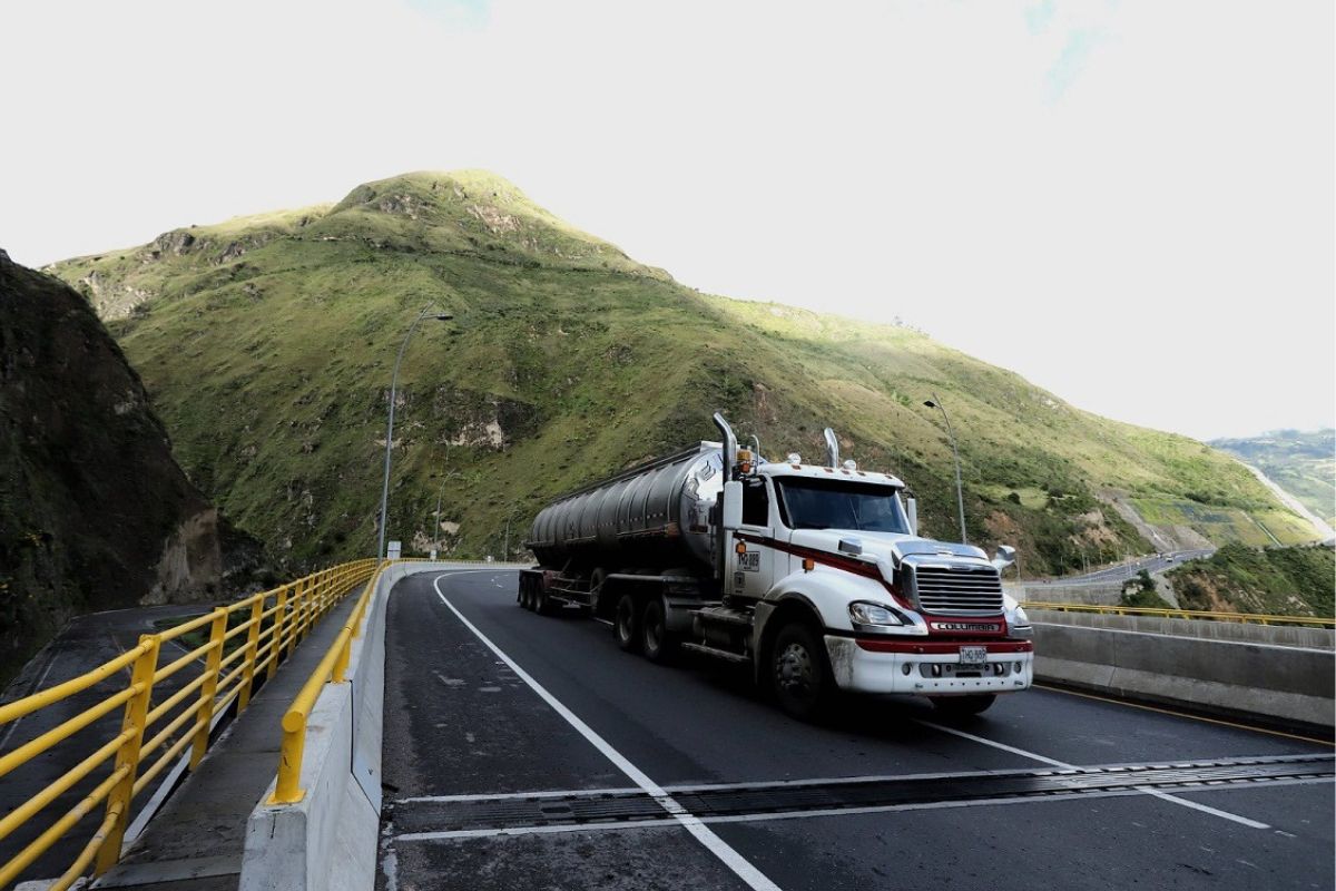Foto de camión a propósito de multas de Supertransporte a 16 empresas