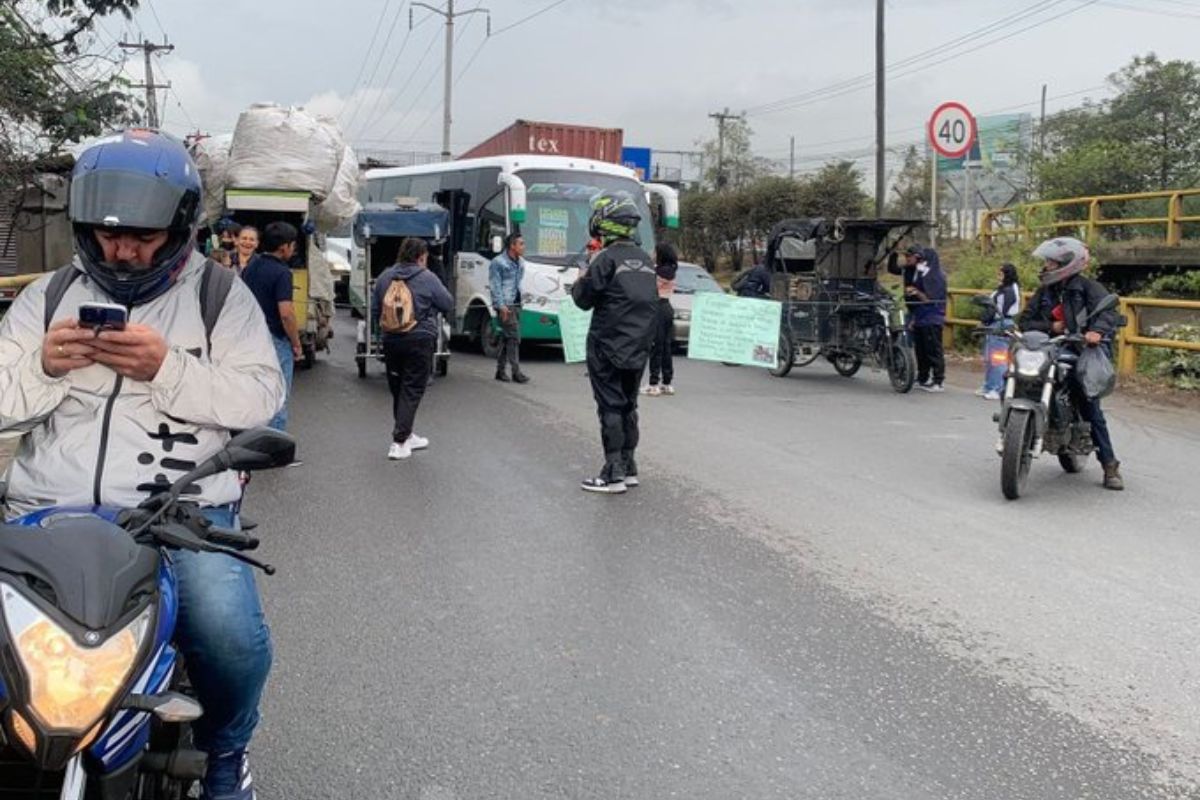 Foto de manifestaciones que cerraron vía Bogotá-Mosquera