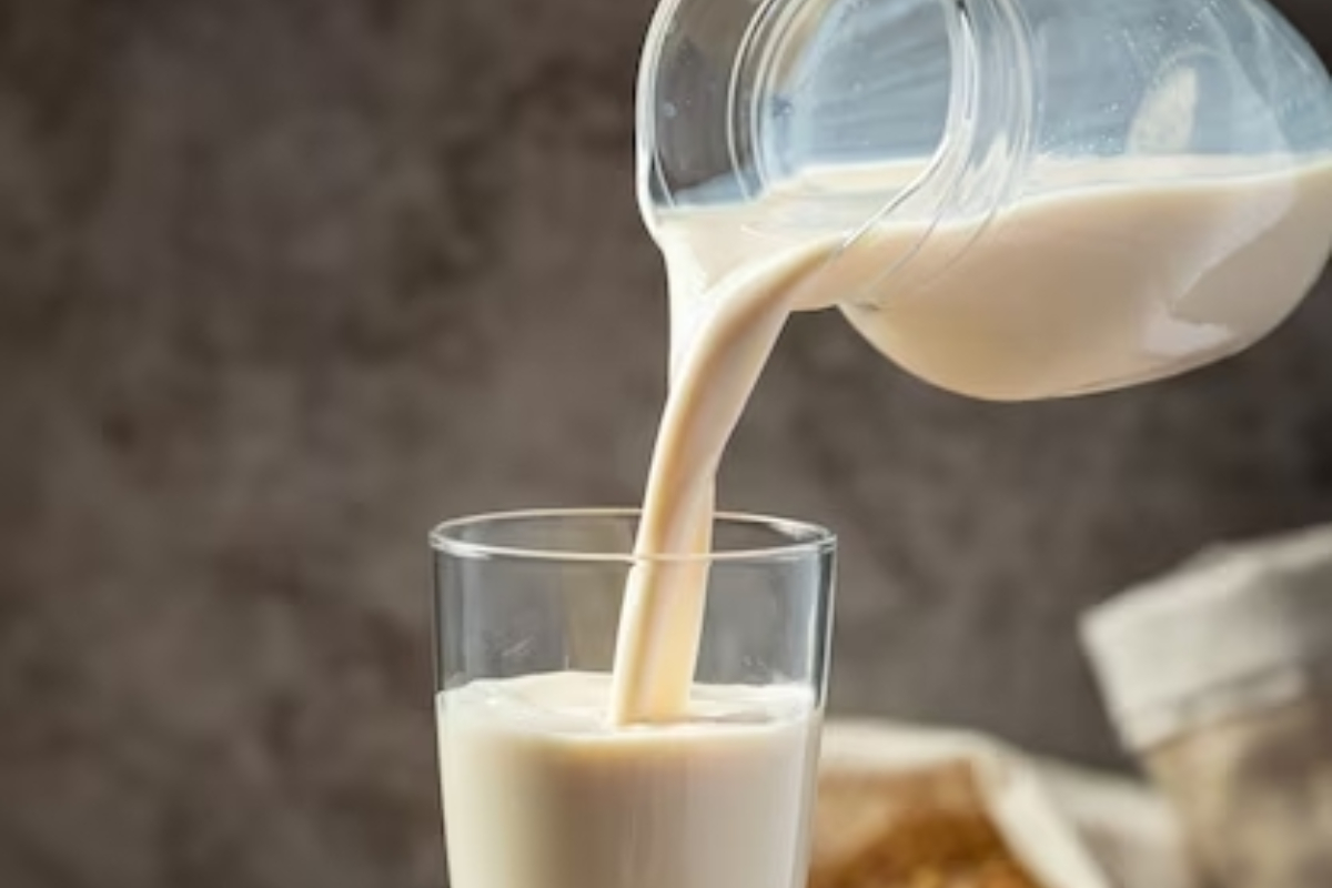 Se armó problema con la leche que les dan a miles de niños en Colombia. El Invima bloqueó decenas de unidades de este producto. 