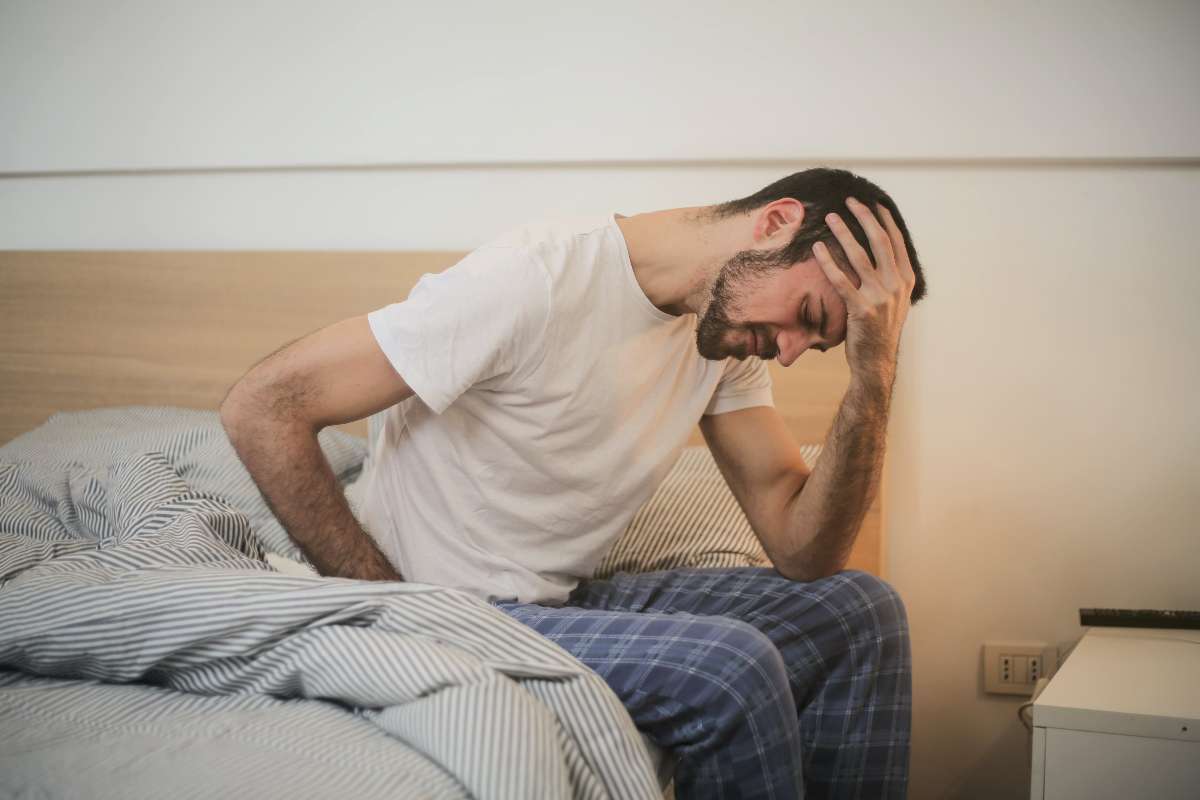 Foto de hombre enfermo, en nota de qué es la influenza y cuáles son sus síntomas diferentes a los del resfriado común