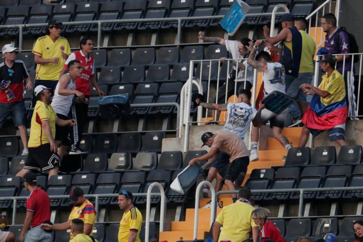 Detenidos en España doce hinchas colombianos por agredir a aficionados rivales