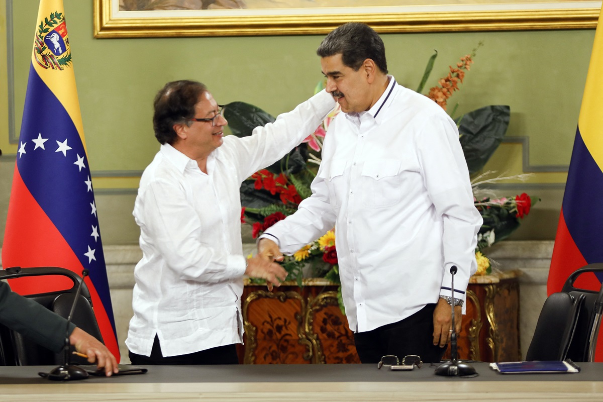 ¿Gustavo Petro catalogó a Nicolás Maduro como “apéndice de Hitler”?