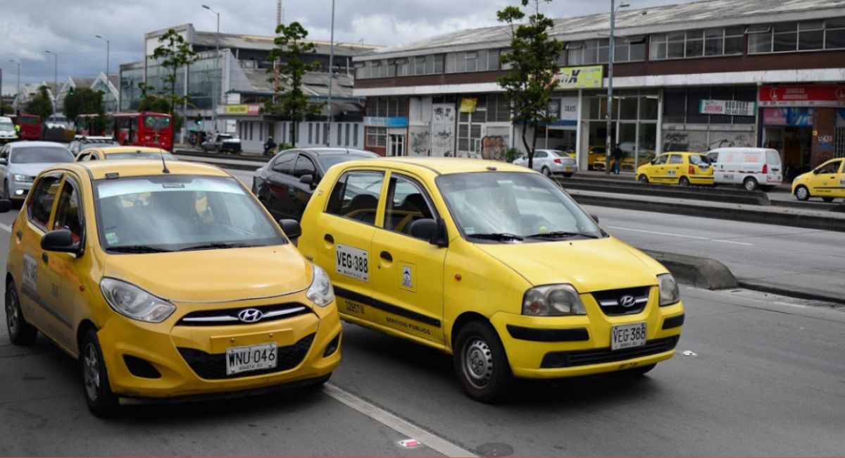 Aumento de la tarifa mínima de taxistas en Bogotá. 